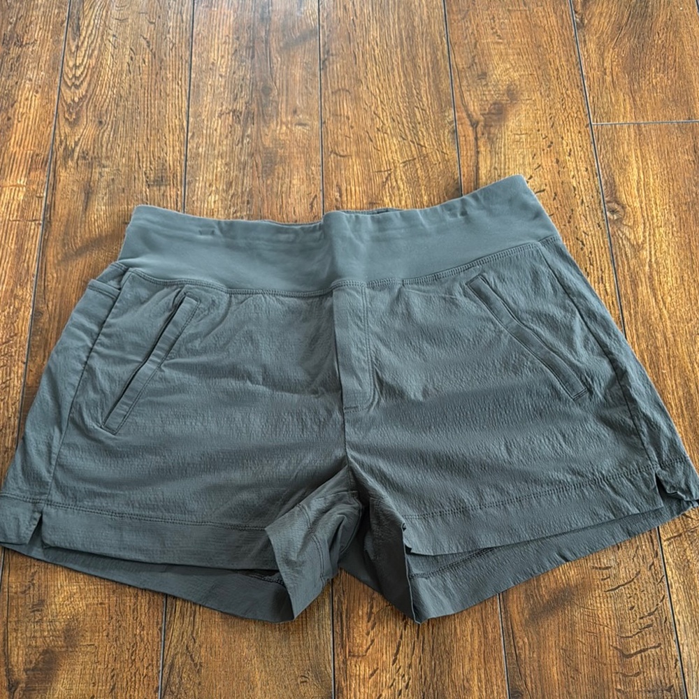 Athleta Women's Gray Shorts